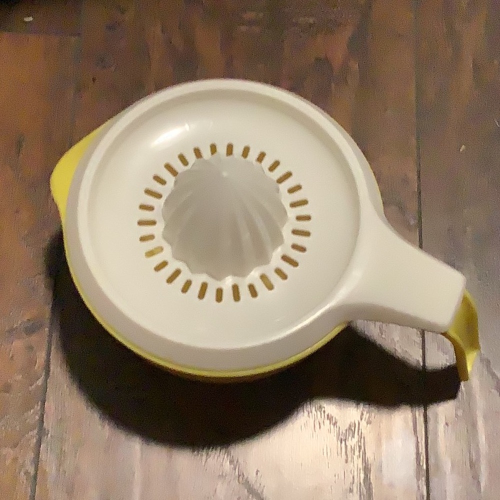 Vintage Rubbermaid juicer